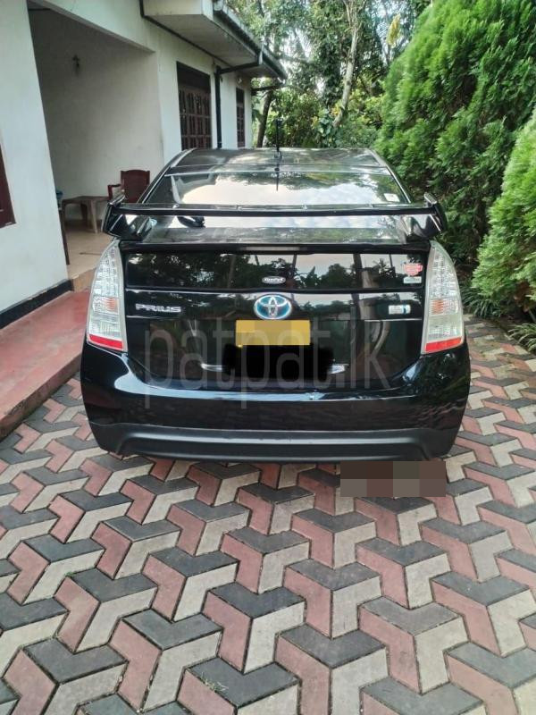 Toyota Prius 2011 - பயன்படுத்தப்பட்டது கார் sale in Sri Lanka - patpat.lk