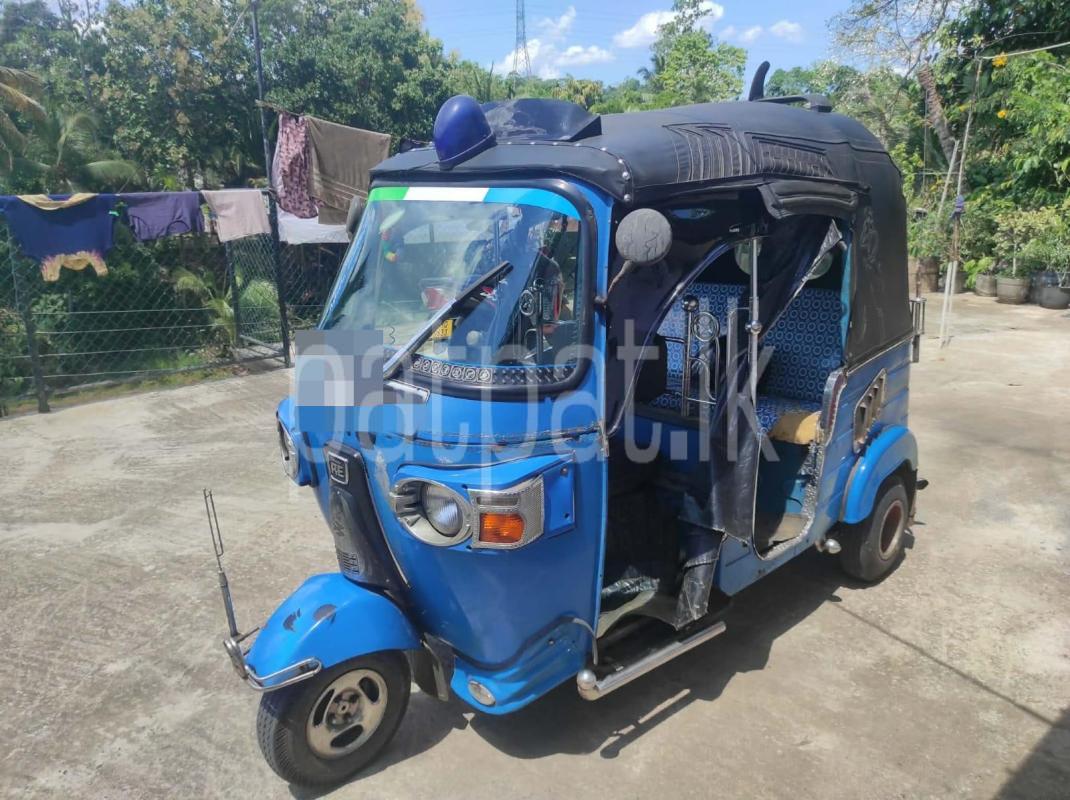 Bajaj Three Wheel 2013 - Used Three wheeler sale in Sri Lanka - patpat.lk