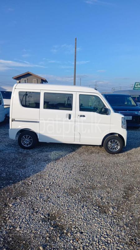 Advertisement image 6