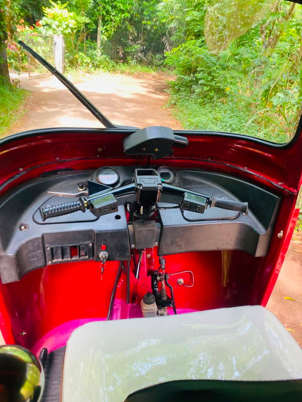 Bajaj 4 stroke 2003 - பயன்படுத்தப்பட்டது முச்சக்கர வண்டி sale in Sri Lanka - patpat.lk