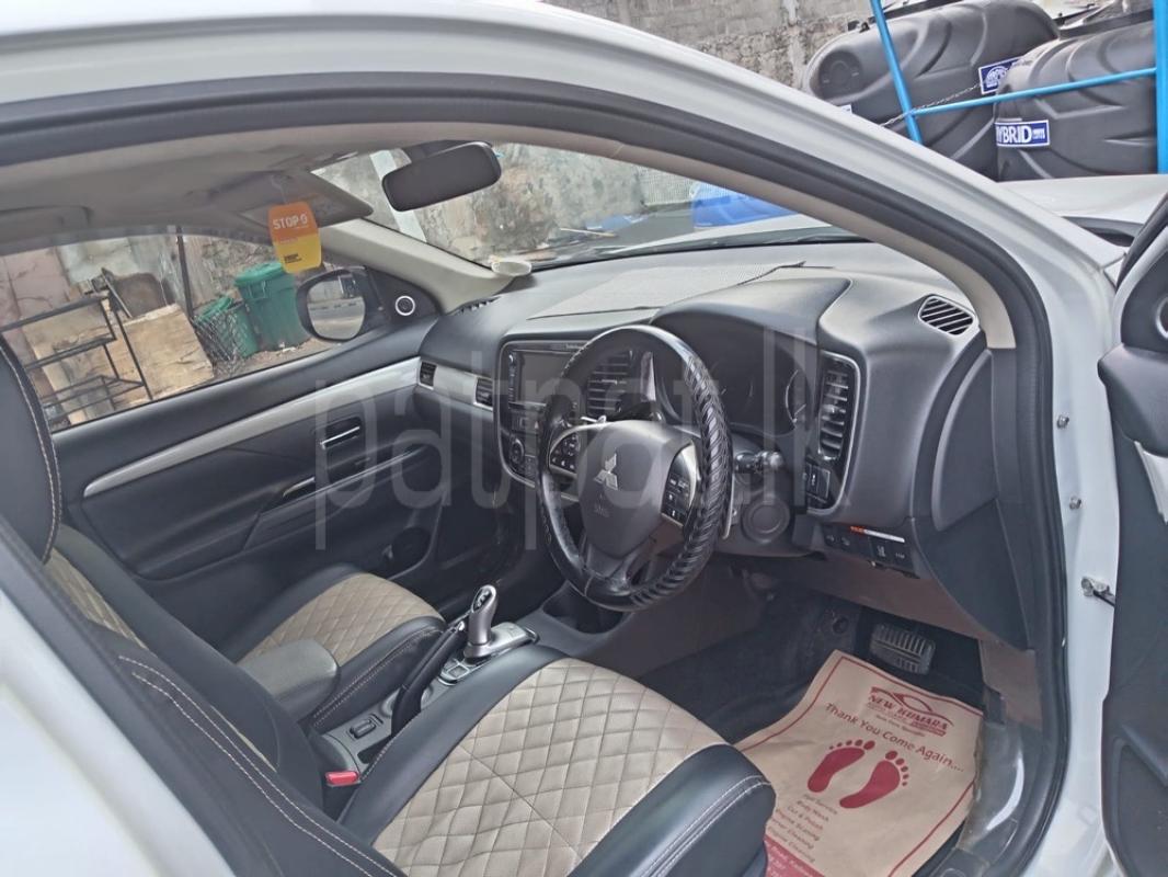 Mitsubishi Outlander 2013 - Used SUV sale in Sri Lanka - patpat.lk