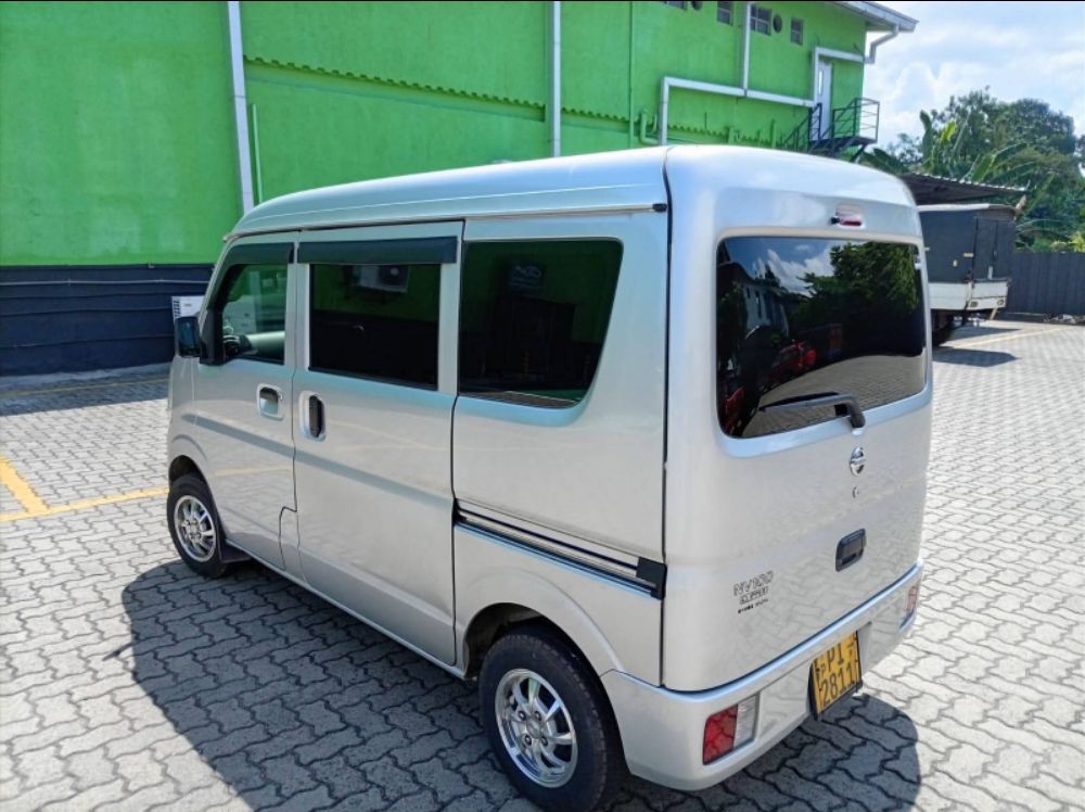 Nissan Cilper 2016 - භාවිතා කරන ලද වෑන් රථය sale in Sri Lanka - patpat.lk