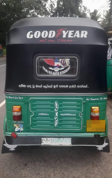 Bajaj 4 stroke 2011 - பயன்படுத்தப்பட்டது முச்சக்கர வண்டி sale in Sri Lanka - patpat.lk