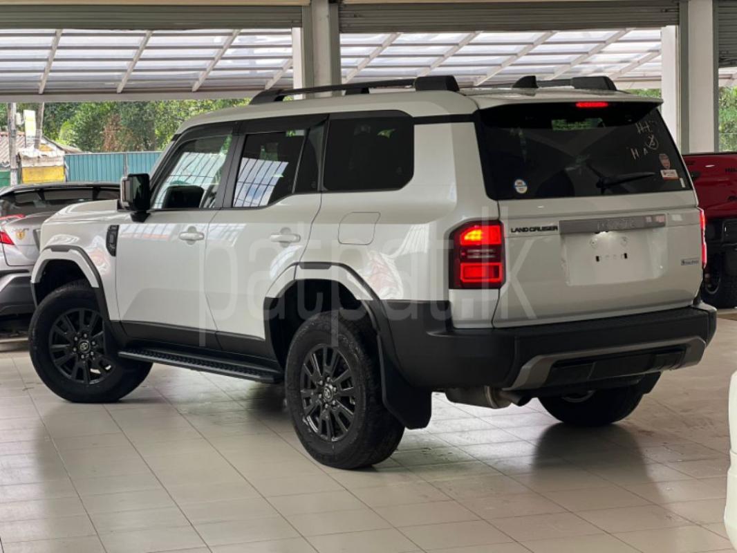 Advertisement image 5