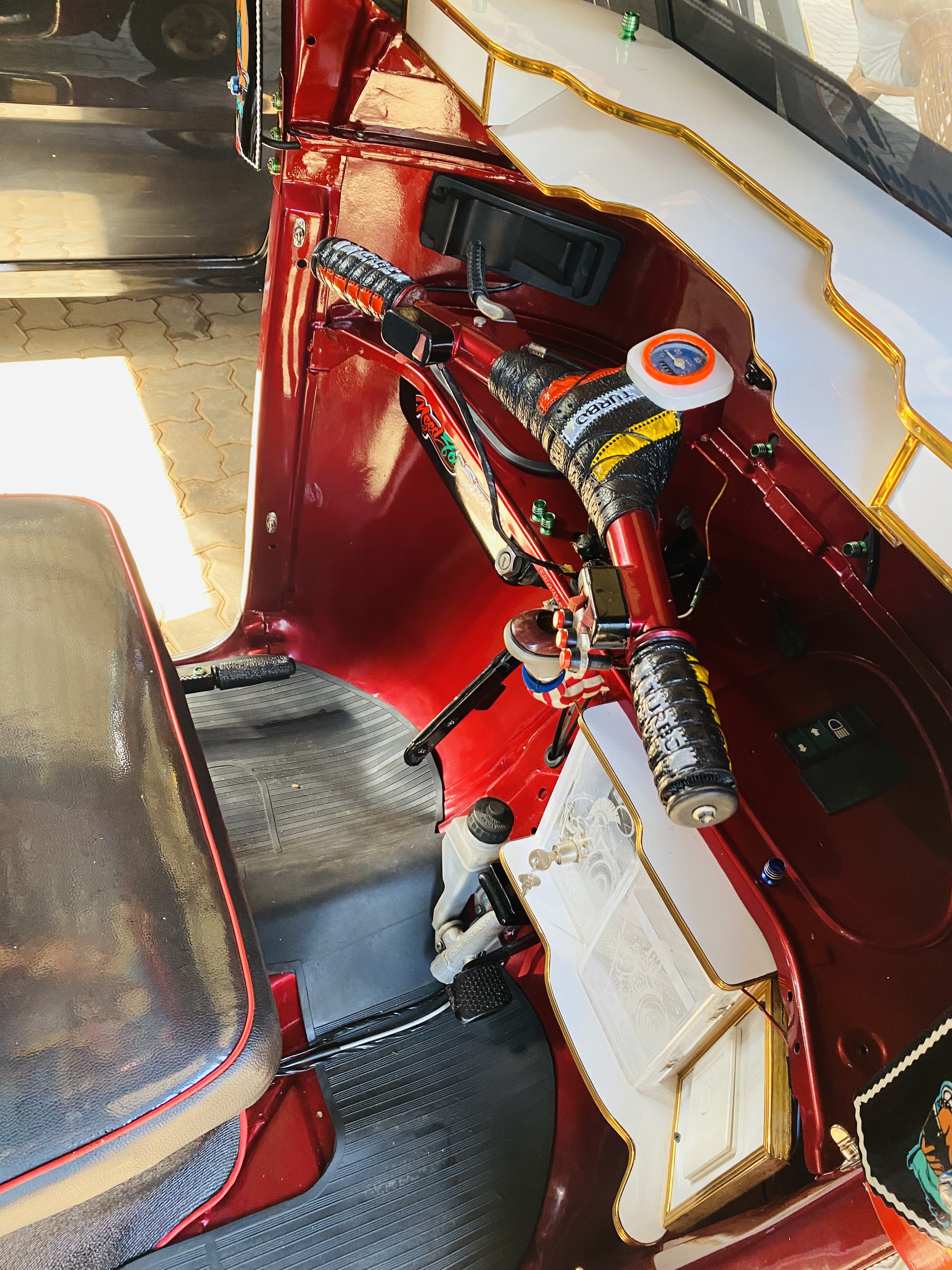 Bajaj Three Wheel 2006 - භාවිතා කරන ලද ත්‍රිරෝද රථය sale in Sri Lanka - patpat.lk