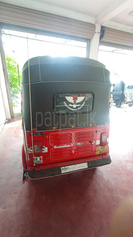 Bajaj Three Wheel 2005 - பயன்படுத்தப்பட்டது முச்சக்கர வண்டி sale in Sri Lanka - patpat.lk