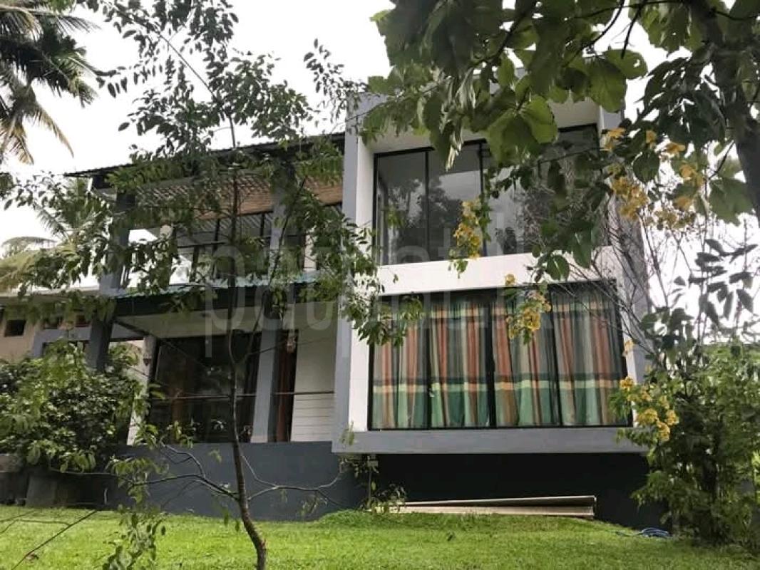 House for Sale in Kandy ads-image-1