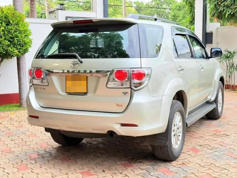 Toyota Fortuner 2013 - Used SUV sale in Sri Lanka - patpat.lk