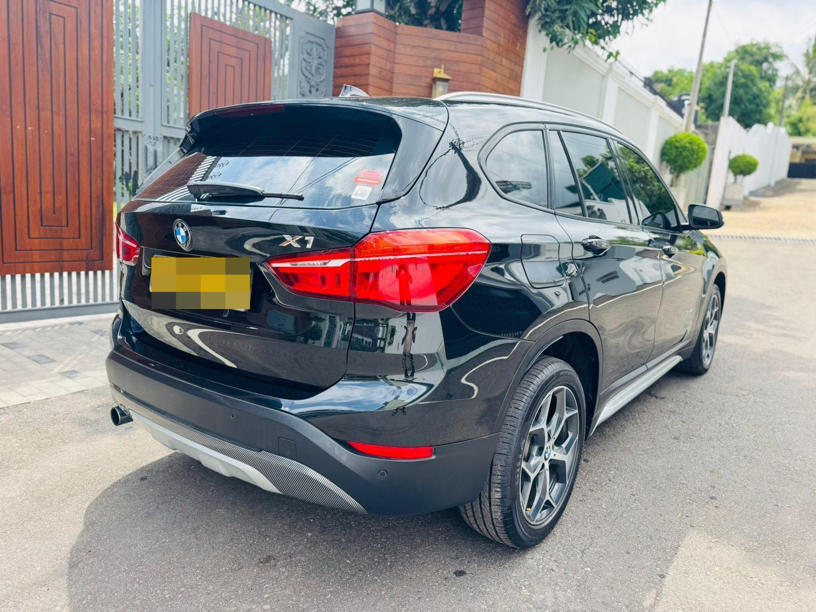 BMW X1-PETROL 2013 - பயன்படுத்தப்பட்டது SUV sale in Sri Lanka - patpat.lk