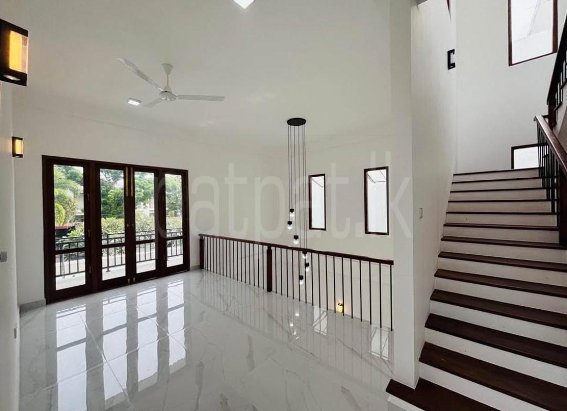 premium-listing-image