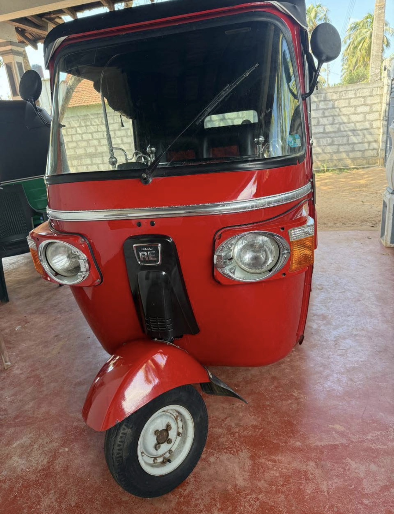 Bajaj Three Wheel 2013 ads-image-1