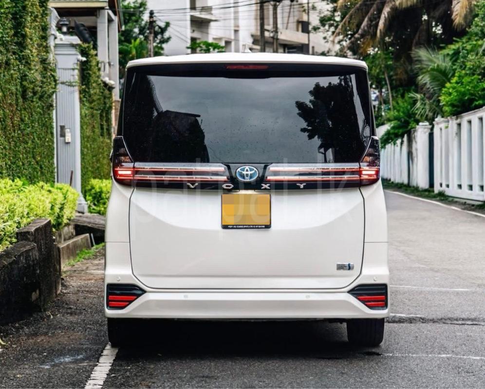 Advertisement image 6