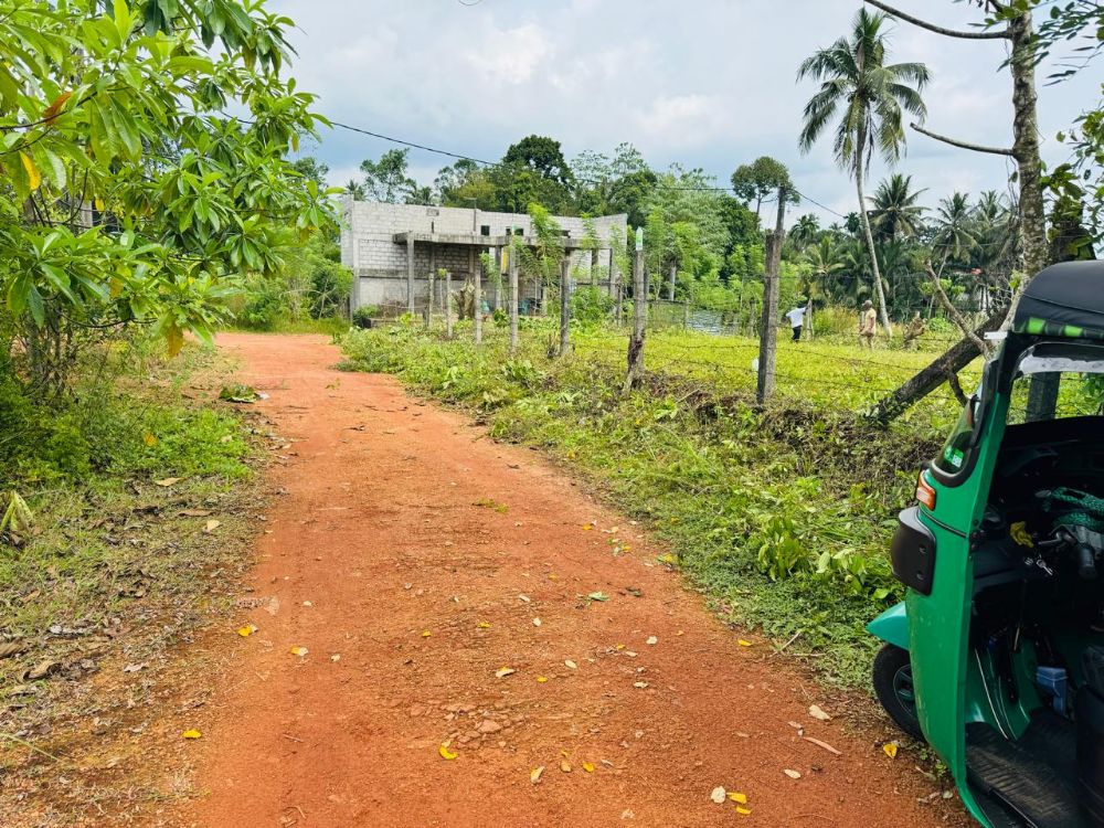 Residential Land for Sale in Weliveriya