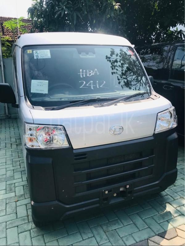 Advertisement image 1