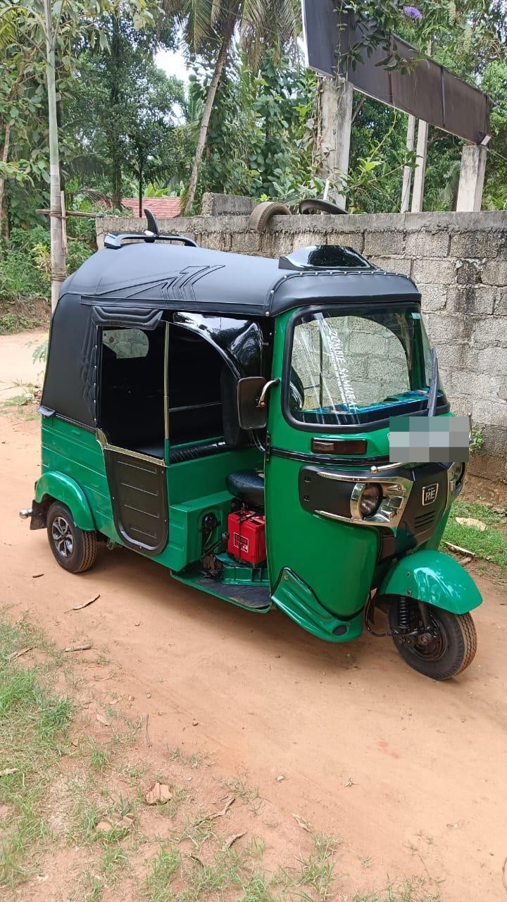 Bajaj Three Wheel 2014 - பயன்படுத்தப்பட்டது முச்சக்கர வண்டி sale in Sri Lanka - patpat.lk