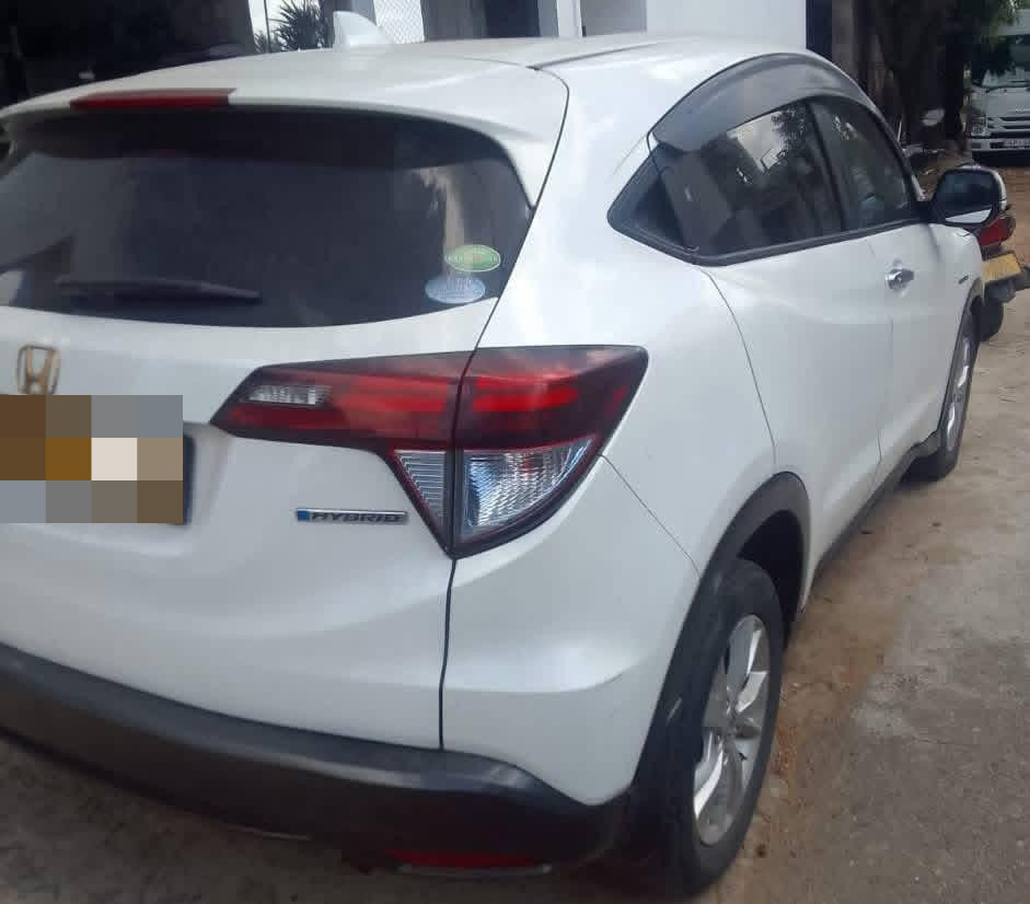 Honda Vezel 2014 - பயன்படுத்தப்பட்டது SUV sale in Sri Lanka - patpat.lk