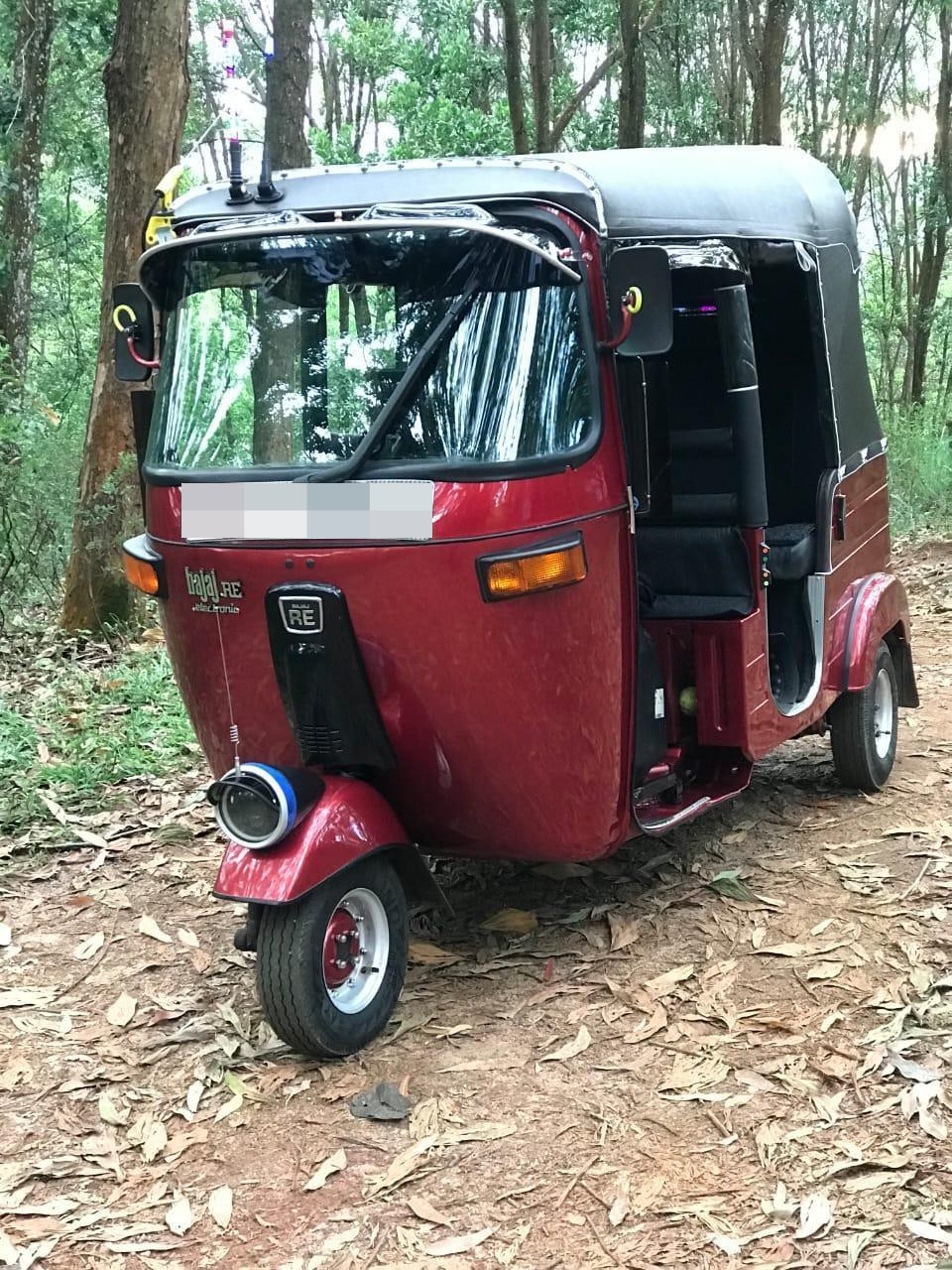 Bajaj Three Wheel 2009 - Used Three wheeler sale in Sri Lanka - patpat.lk