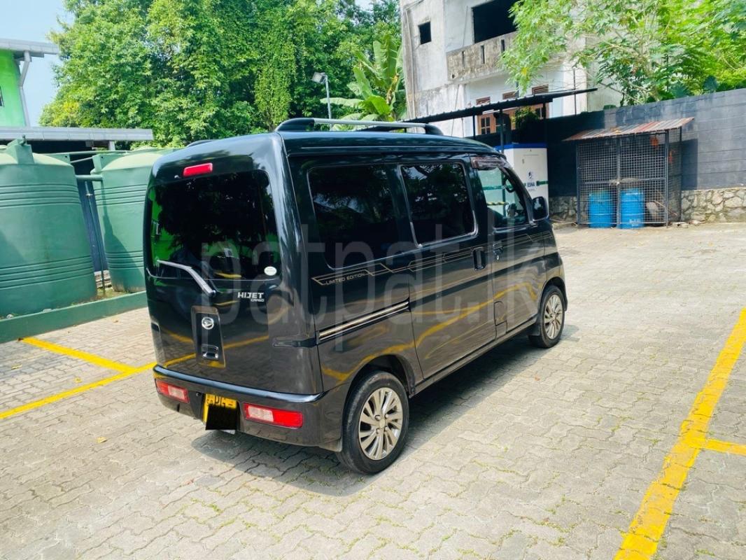 Advertisement image 5