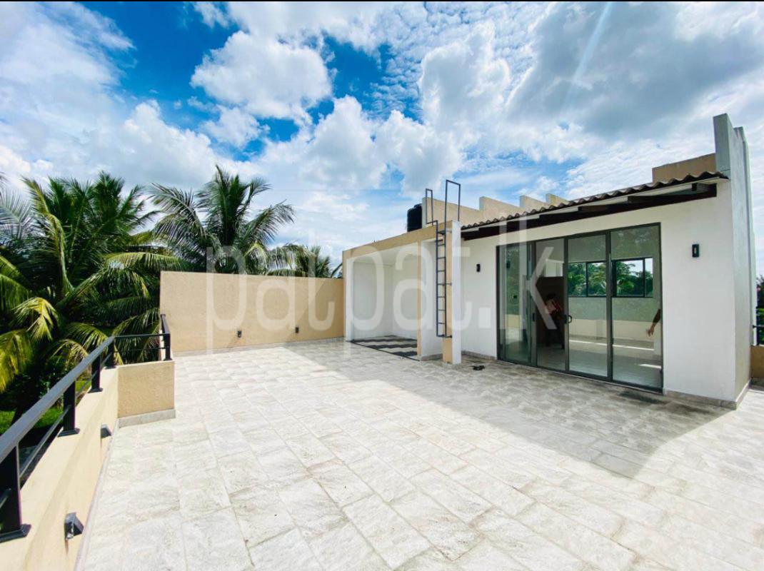 House for Sale in Athurugiriya