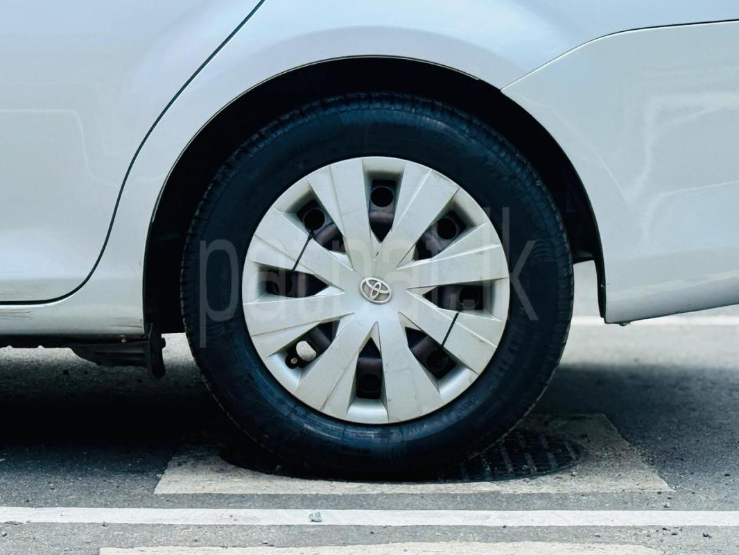 Toyota Axio 2014 - භාවිතා කරන ලද කාර් sale in Sri Lanka - patpat.lk