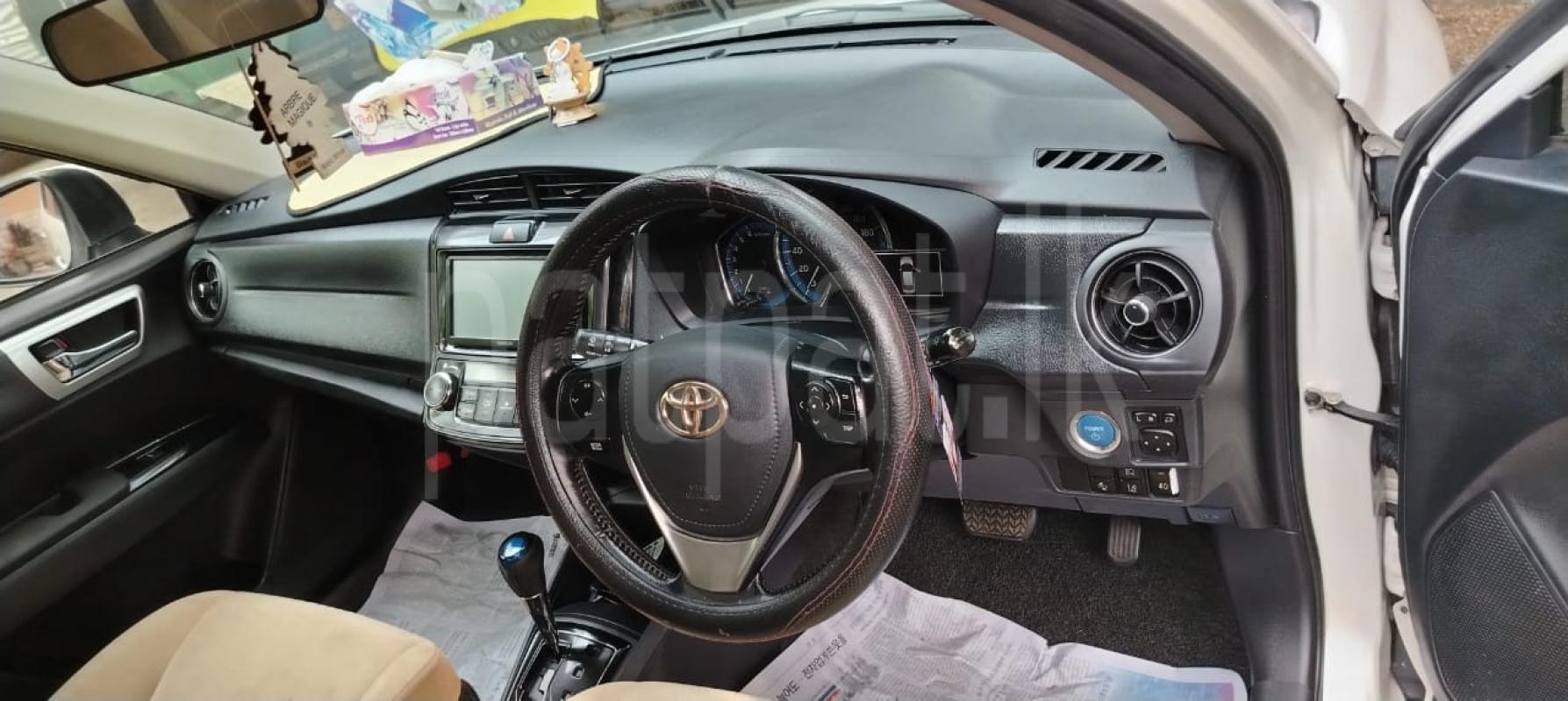 Toyota Axio 2015 - பயன்படுத்தப்பட்டது கார் sale in Sri Lanka - patpat.lk