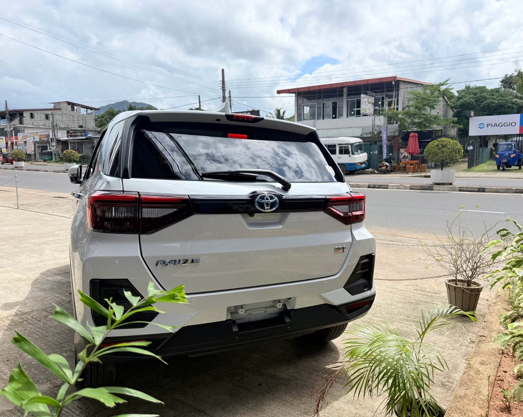 Toyota Raize 2026 - சான்றளிக்கப்பட்டது SUV sale in Sri Lanka - patpat.lk