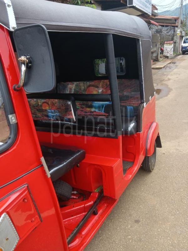 Bajaj 4 stroke 2010 - பயன்படுத்தப்பட்டது முச்சக்கர வண்டி sale in Sri Lanka - patpat.lk
