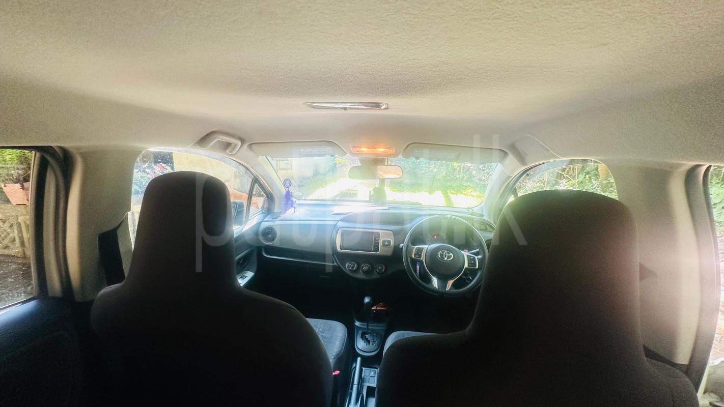 Toyota Vitz 2016 - பயன்படுத்தப்பட்டது கார் sale in Sri Lanka - patpat.lk