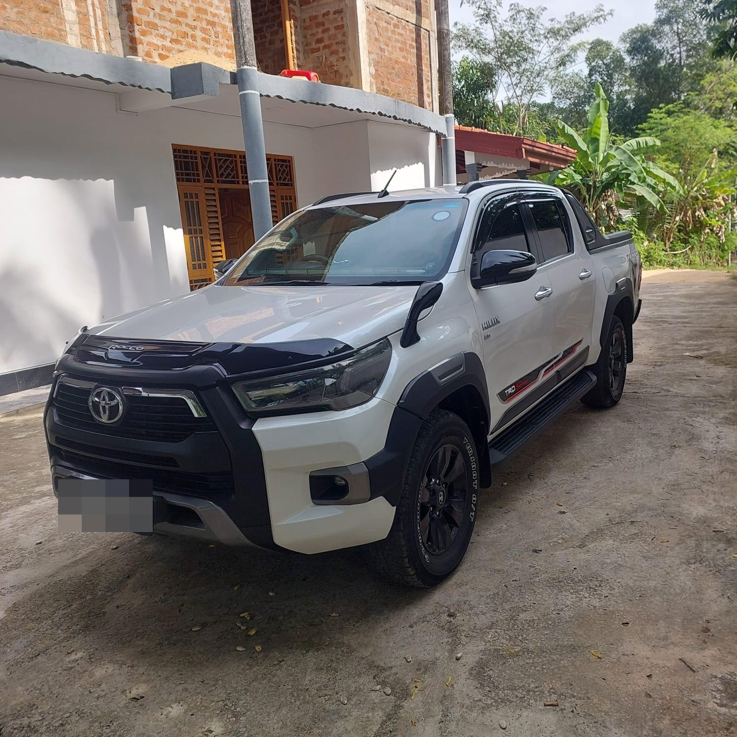 Toyota Hilux 2018 - பயன்படுத்தப்பட்டது சரக்கு போக்குவரத்து sale in Sri Lanka - patpat.lk