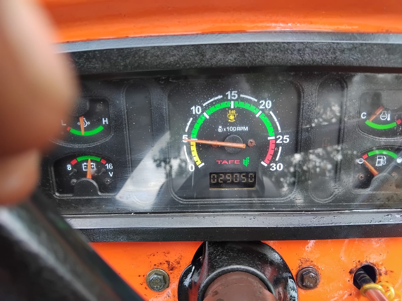 TAFE Tractor 2015 - பயன்படுத்தப்பட்டது நிலம் sale in Sri Lanka - patpat.lk