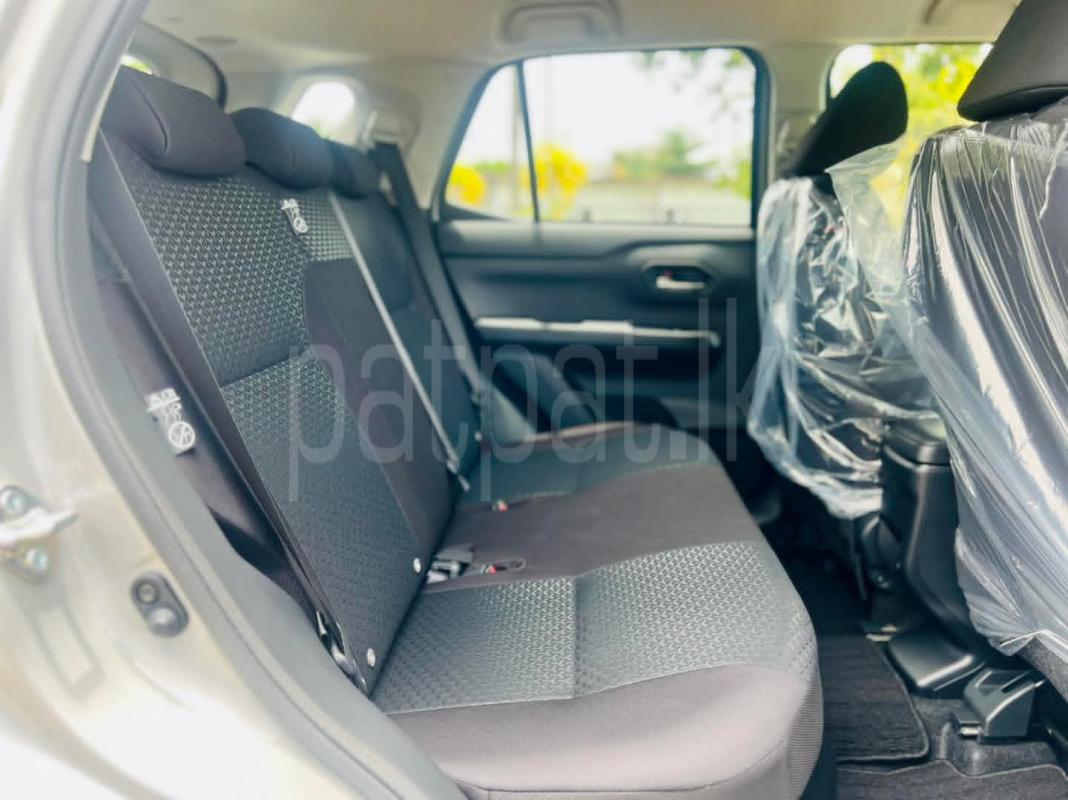 Toyota Raize 2025 - சான்றளிக்கப்பட்டது SUV sale in Sri Lanka - patpat.lk