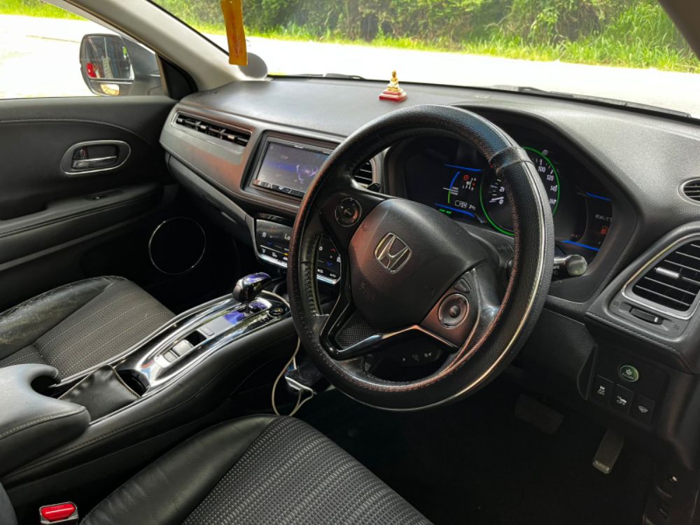 Honda Vezel 2014 - பயன்படுத்தப்பட்டது SUV sale in Sri Lanka - patpat.lk