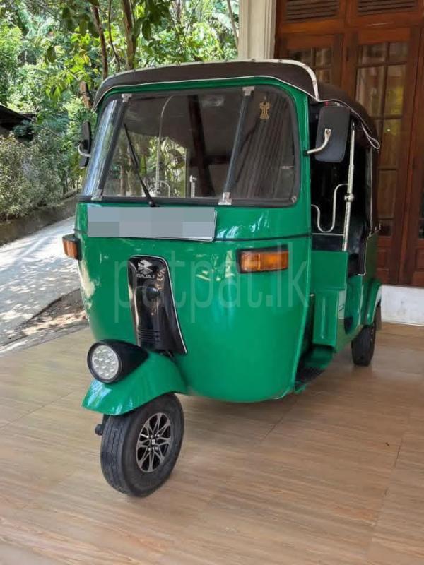 Bajaj 2 stroke 2005 - பயன்படுத்தப்பட்டது முச்சக்கர வண்டி sale in Sri Lanka - patpat.lk