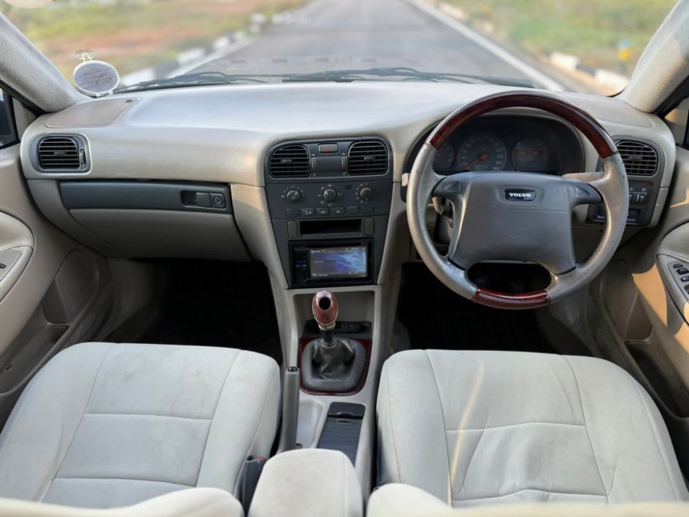 Volvo S40 2000 - Used Car sale in Sri Lanka - patpat.lk