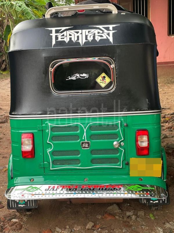 Bajaj Three Wheel 2015 - பயன்படுத்தப்பட்டது முச்சக்கர வண்டி sale in Sri Lanka - patpat.lk