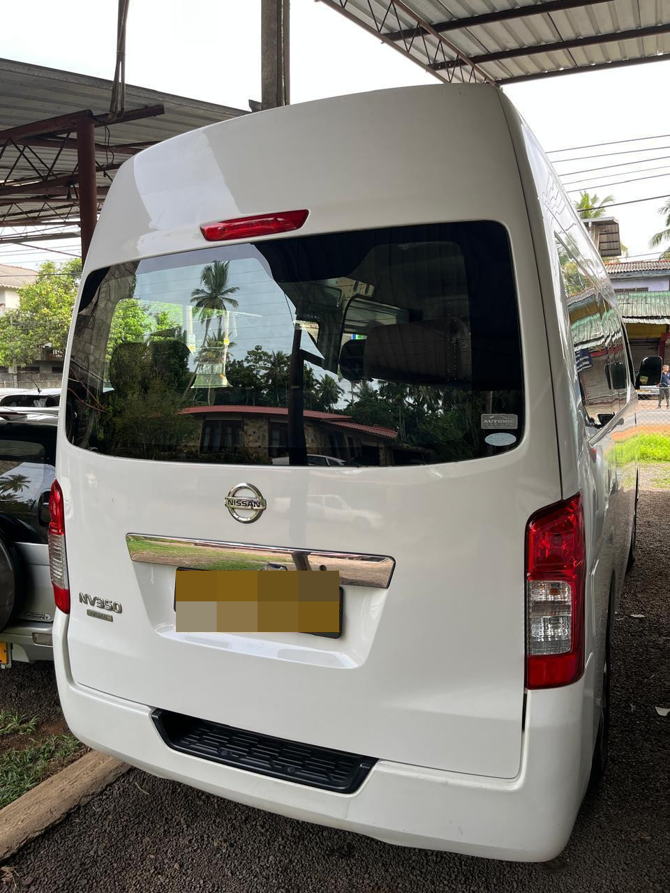 Nissan Caravan 2015 - பயன்படுத்தப்பட்டது வேன் sale in Sri Lanka - patpat.lk