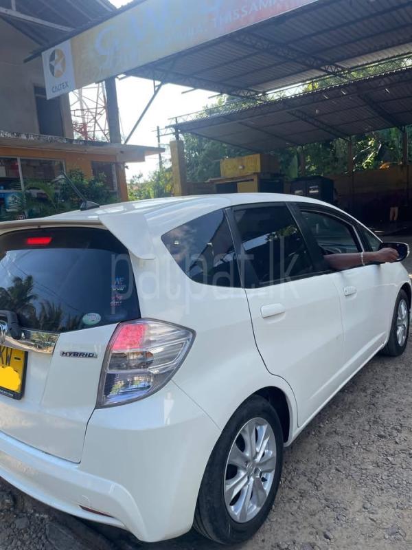 Advertisement image 3