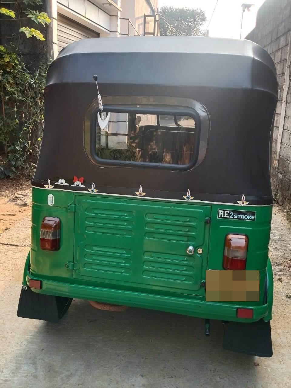 Bajaj Three Wheel 2006 - Used Three wheeler sale in Sri Lanka - patpat.lk