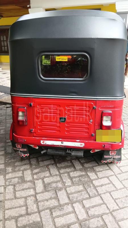 Bajaj 4 stroke 2015 - பயன்படுத்தப்பட்டது முச்சக்கர வண்டி sale in Sri Lanka - patpat.lk