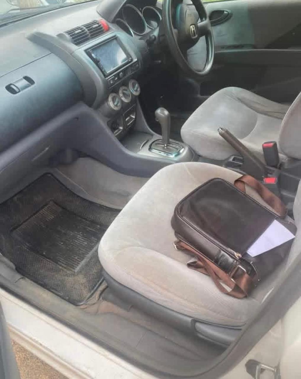 Honda Fit 2007 - பயன்படுத்தப்பட்டது கார் sale in Sri Lanka - patpat.lk
