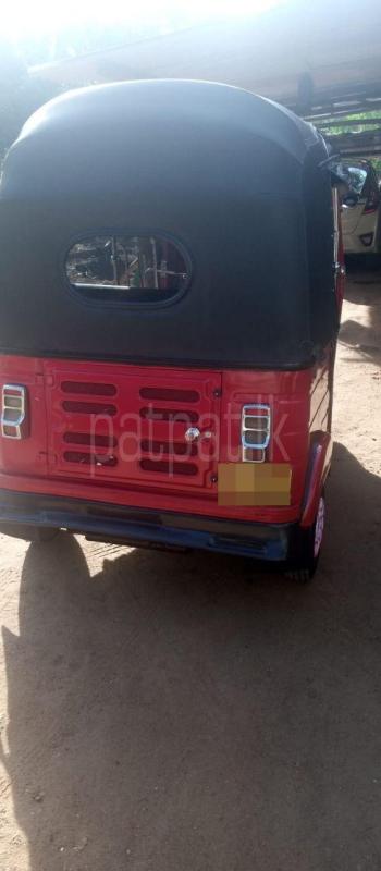 Bajaj 4 stroke 2012 - භාවිතා කරන ලද ත්‍රිරෝද රථය sale in Sri Lanka - patpat.lk