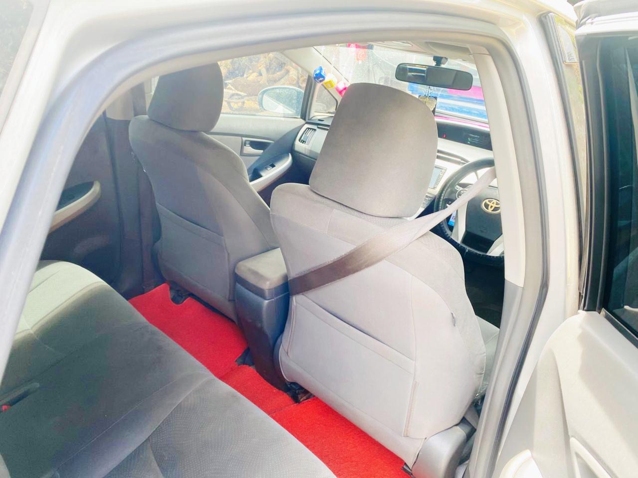 Toyota Prius 2012 - නැවත සකස් කල කාර් sale in Sri Lanka - patpat.lk