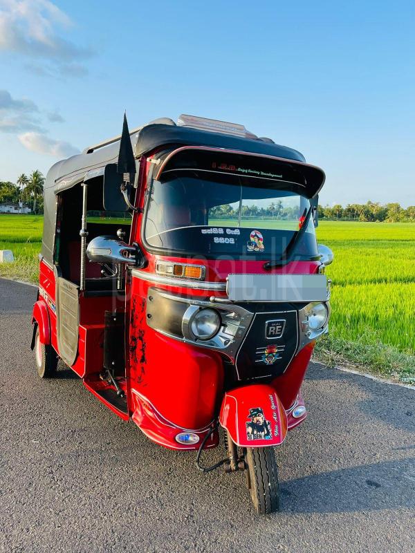 Bajaj 4 stroke 2015 - Used Three wheeler sale in Sri Lanka - patpat.lk