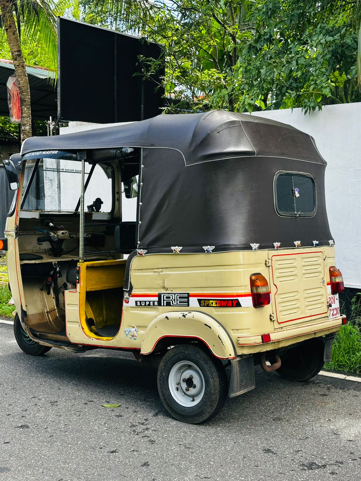 Bajaj 2 stroke 1998 - பயன்படுத்தப்பட்டது முச்சக்கர வண்டி sale in Sri Lanka - patpat.lk