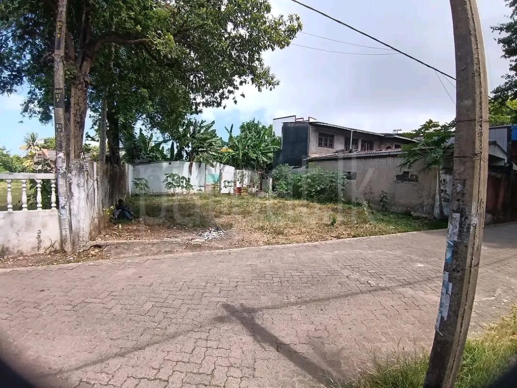 Commercial Land for Sale in Kadawatha