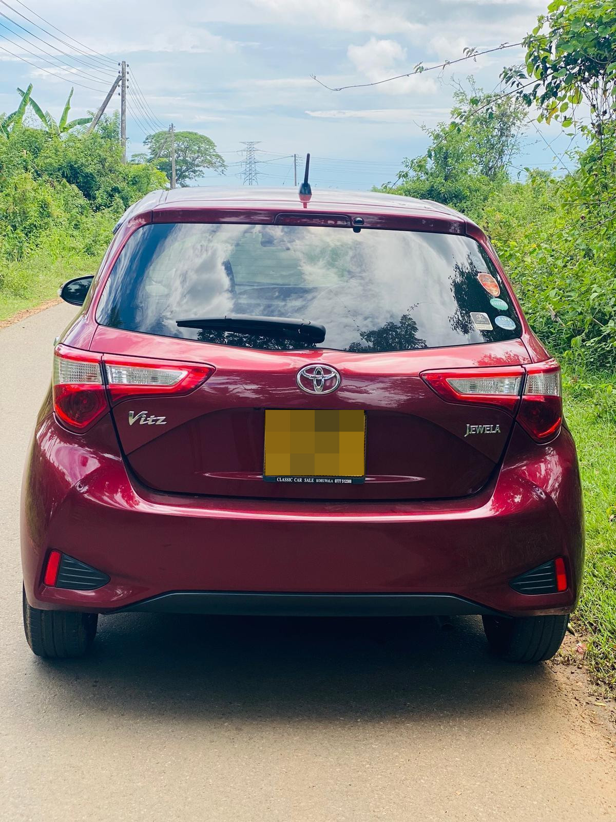 Toyota Vitz 2018 - பயன்படுத்தப்பட்டது கார் sale in Sri Lanka - patpat.lk