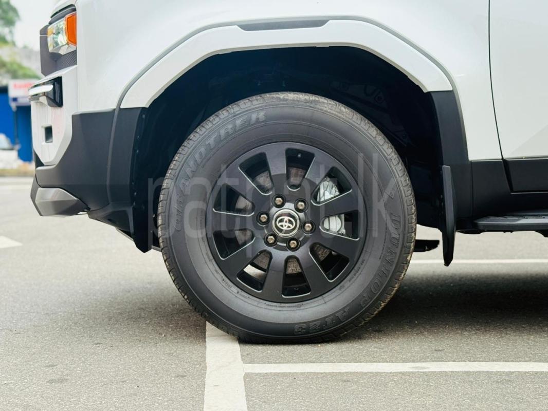 Toyota Land Cruiser Prado 2025 - අලුත් SUV රථය sale in Sri Lanka - patpat.lk