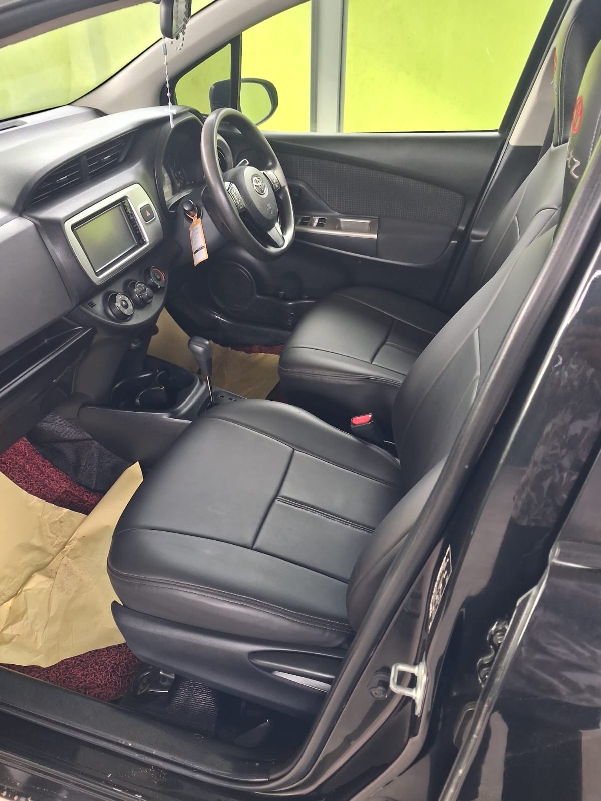 Toyota Vitz 2015 - Used Car sale in Sri Lanka - patpat.lk