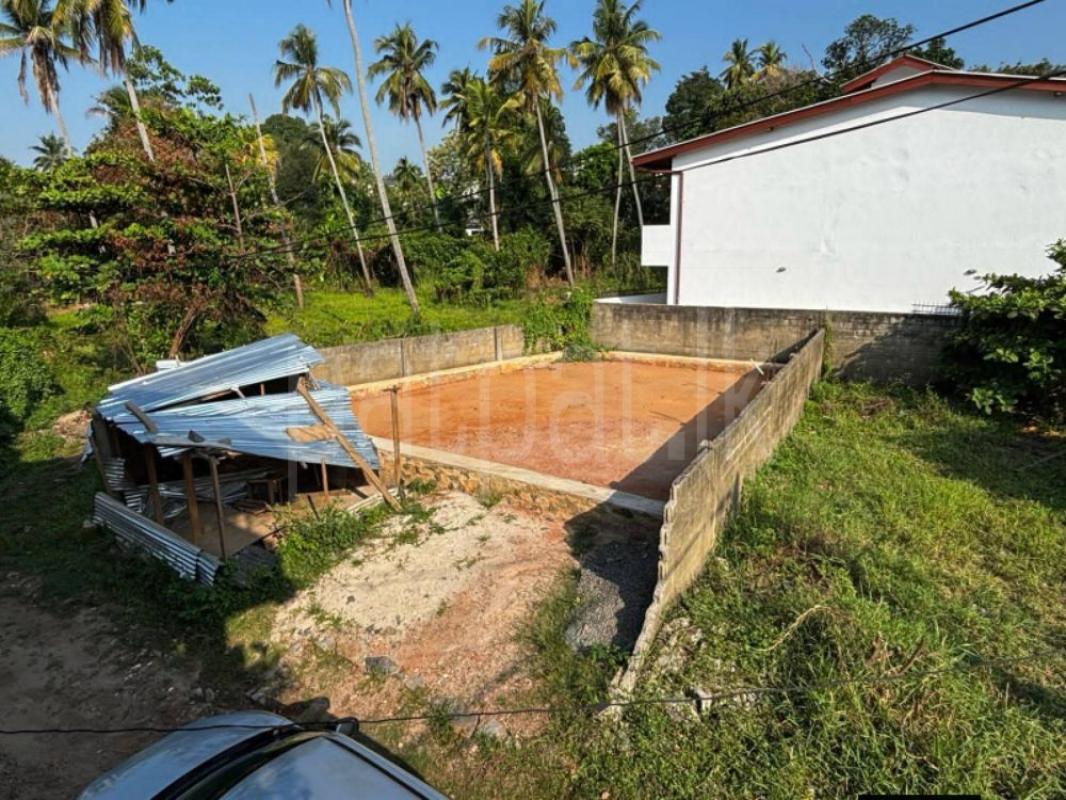 Commercial Land for Sale in Kotikawatta