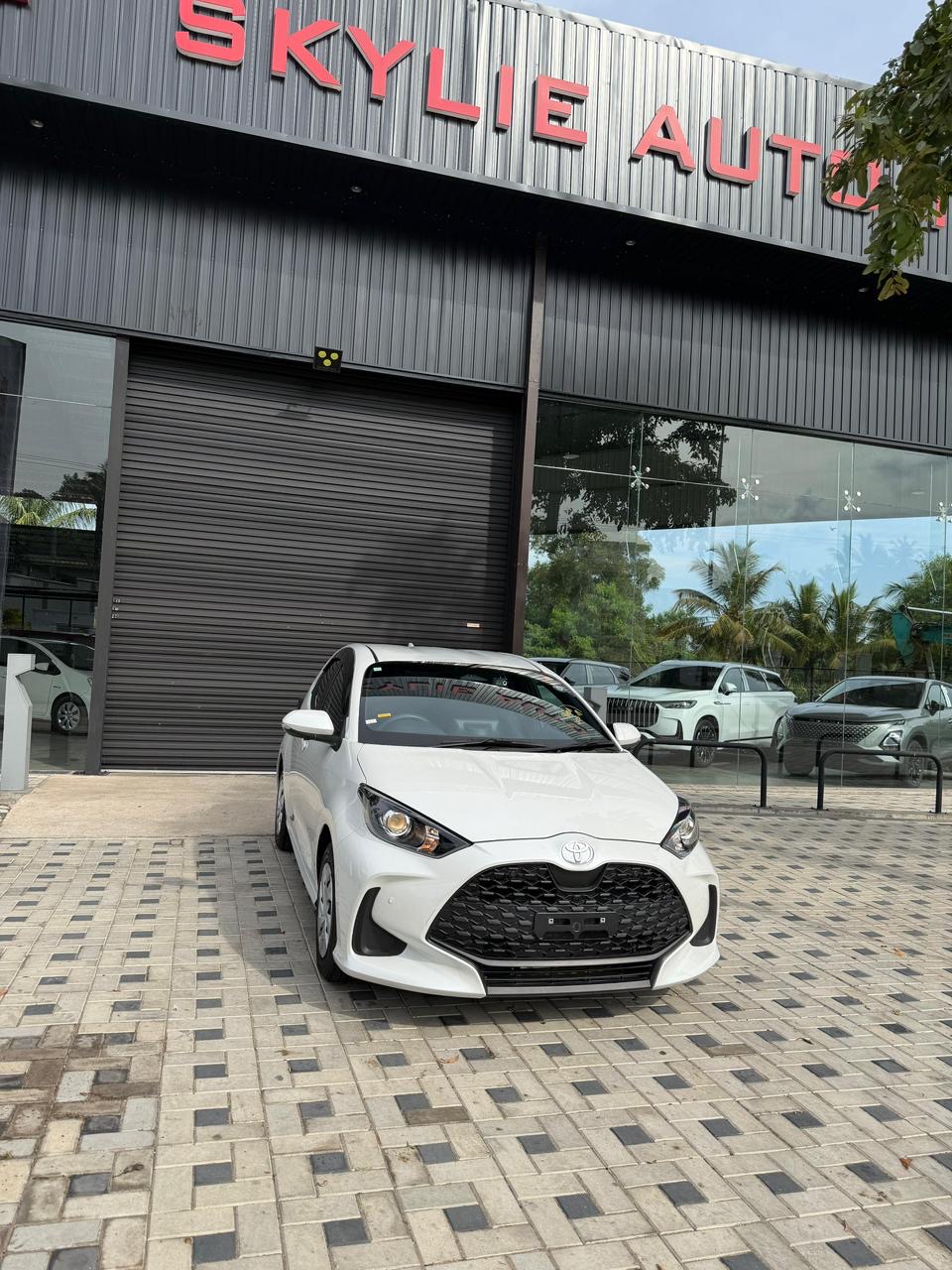 Toyota Yaris 2024 - பயன்படுத்தப்பட்டது கார் sale in Sri Lanka - patpat.lk